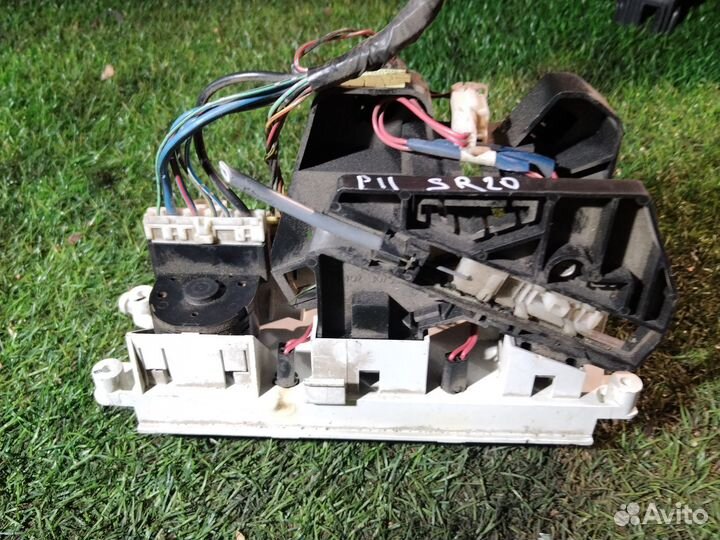 Блок управления печкой Ниссан примера р11