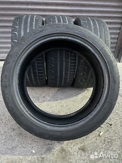 Tigar High Performance 215/45 R17