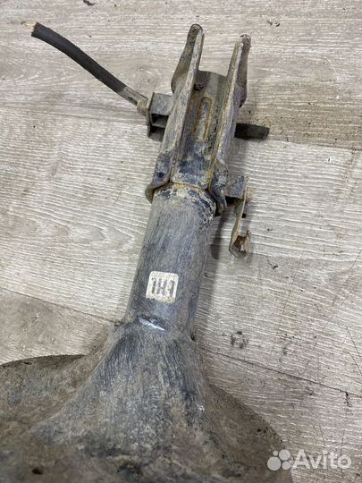 Амортизатор передний правый Hyundai Elantra