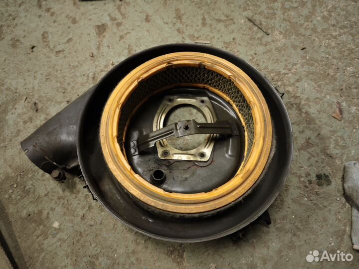 Корпус воздушного фильтра 2108 карбюратор в сборе