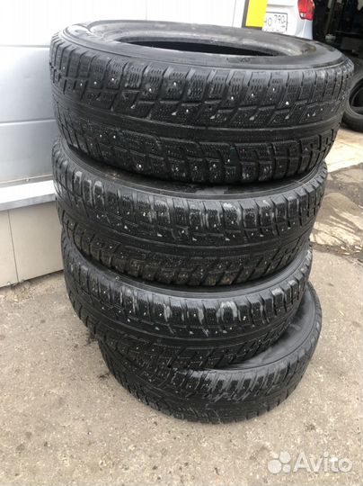 Kumho I'Zen KW22 235/65 R17