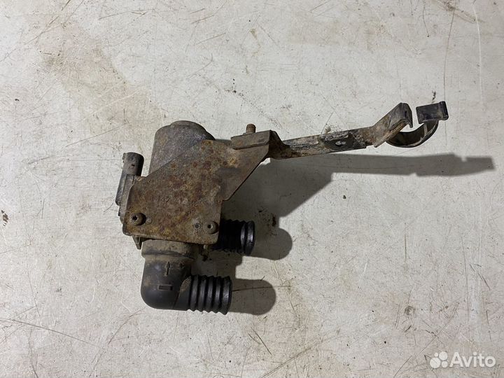 Запорный клапан печки BMW 7 series E38 iL