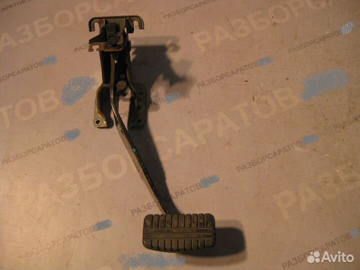 Педаль тормоза Мицубиши Паджеро 3 (АКПП)