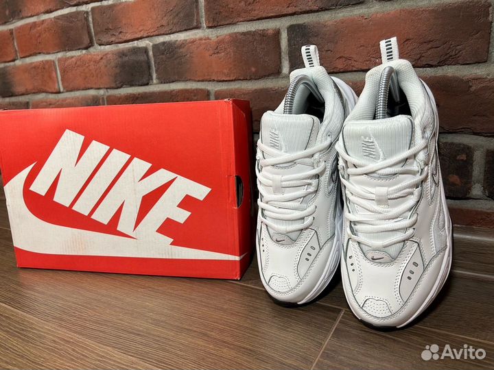 Кроссовки женские Nike Tekno m2k белые 38 размер