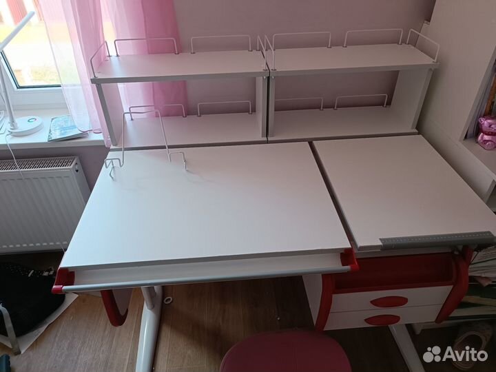 Стол школьный) Растущая парта и стул