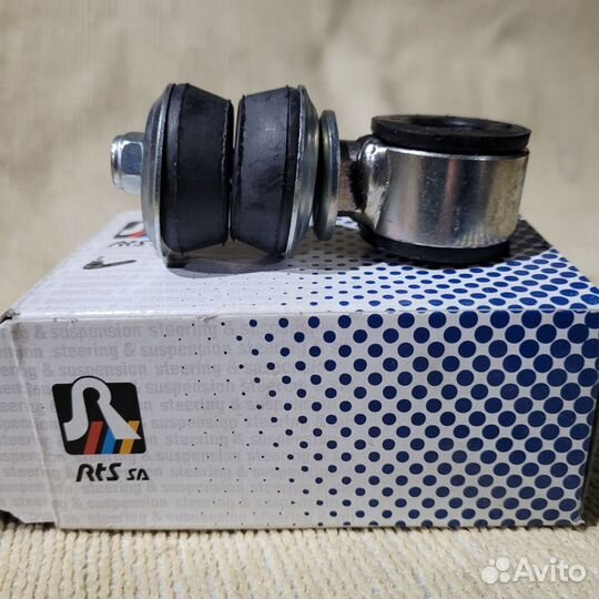 Тяга стабилизатора пер.подв