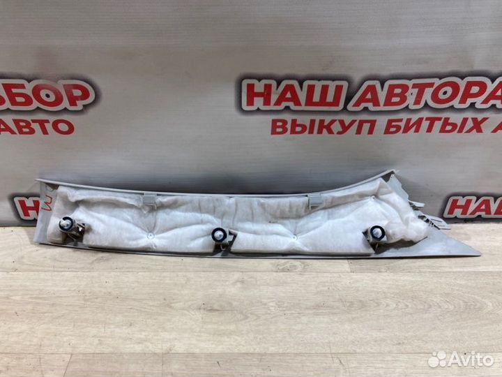 Накладка стойки лобового стекла левая LADA Vesta