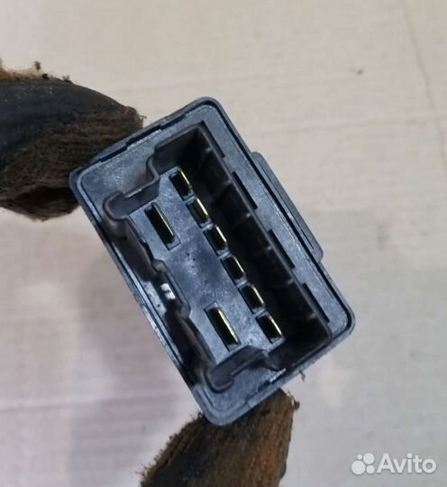 Реле стеклоочистителя Mazda Xedos 6