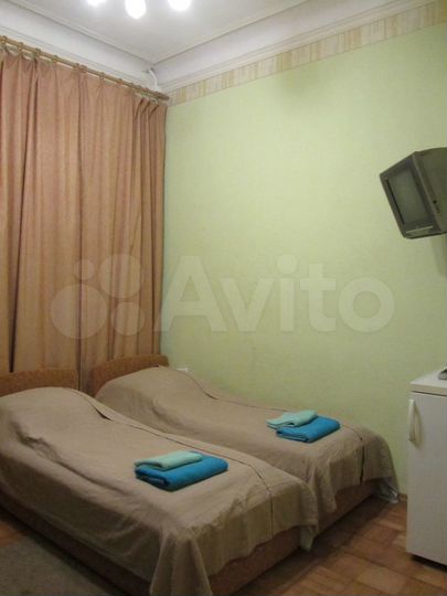 Комната 15 м² в 4-к., 1/5 эт.