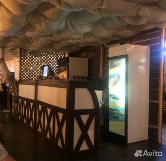 Прибыльный бар с лицензией под алкоголь