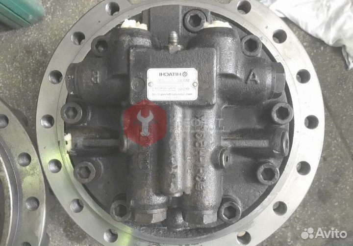 Гидромотор хода JCB JS330LRT 05/903857