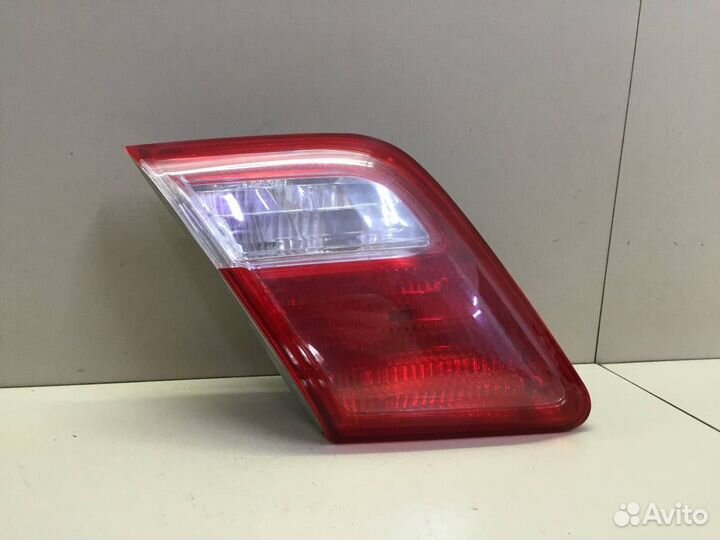 Фонарь задний внутренний левый Toyota Camry V40 20