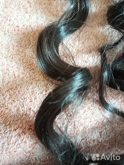 Волосы на заколках