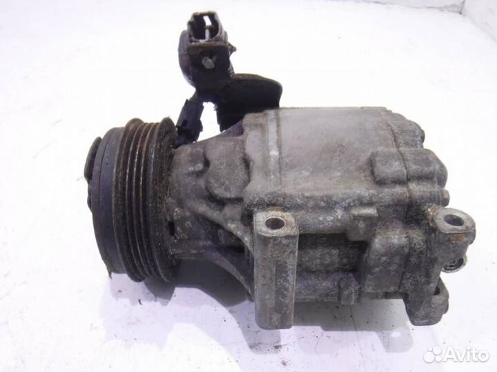 Компрессор кондиционера 73111AG000