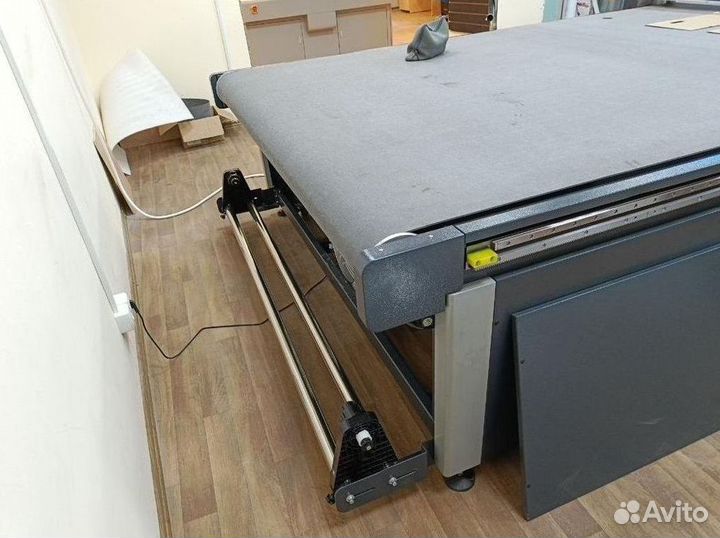 Планшетный режущий плоттер 3235