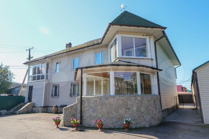 Коттедж 340 м² на участке 33 сот.