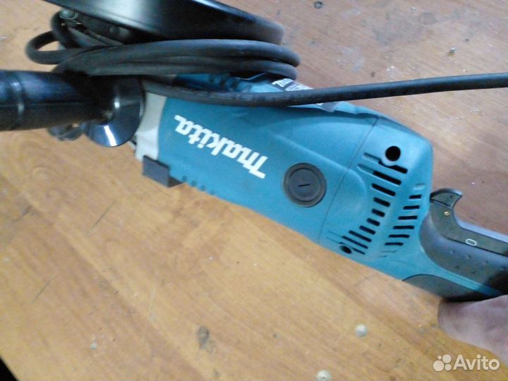 Ушм болгарка makita