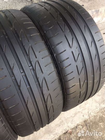 Bridgestone Potenza S001 225/40 R19 и 255/35 R19