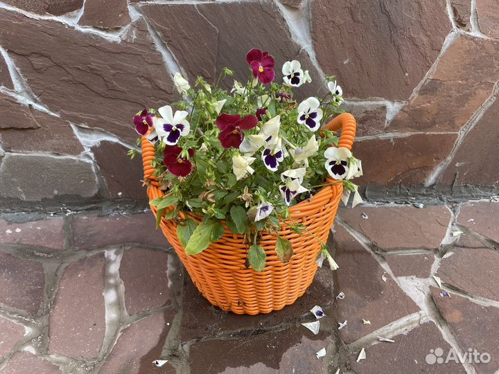 Кашпо из искусственного ротанга