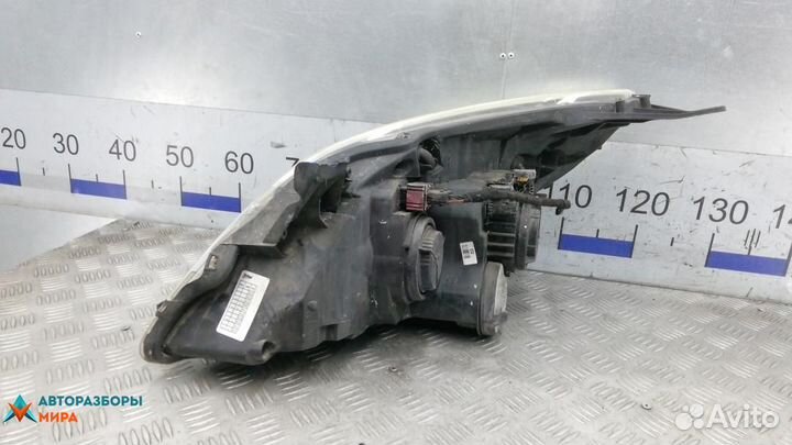 Фара правая Opel Vectra C рест. 2006