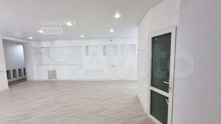 Продам помещение свободного назначения, 270 м²