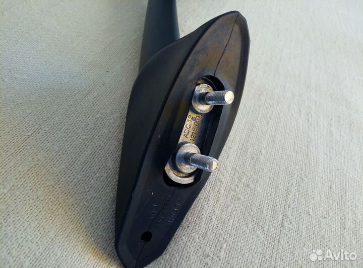 Зеркало правое Yamaha Diversion, 28 мм / 6 мм