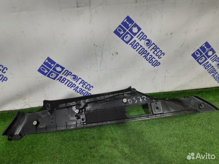 Обшивка багажника левая Mazda 6 Gh универсал 2.0