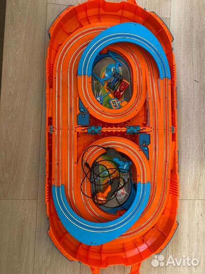 Hot wheels Carrying case slot track