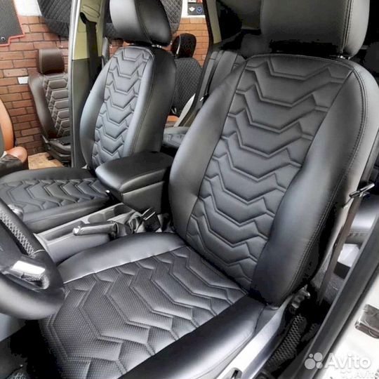 Автомобильные чехлы на Сузуки Витара 2015г