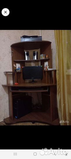 Компьютерный стол