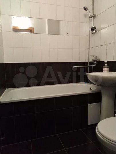 1-к. квартира, 64 м², 1/5 эт.