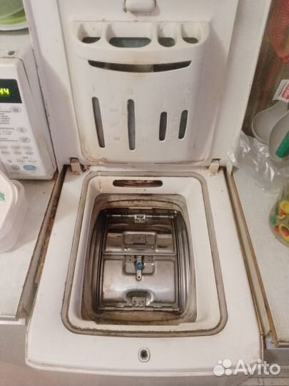 Стиральная машина с вертикальной загрузкой