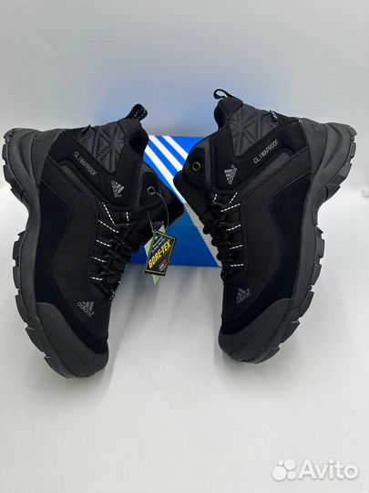 Кроссовки adidas gore tex