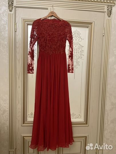 Вечернее платье