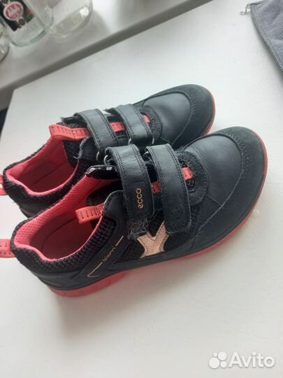 Кроссовки ecco 32