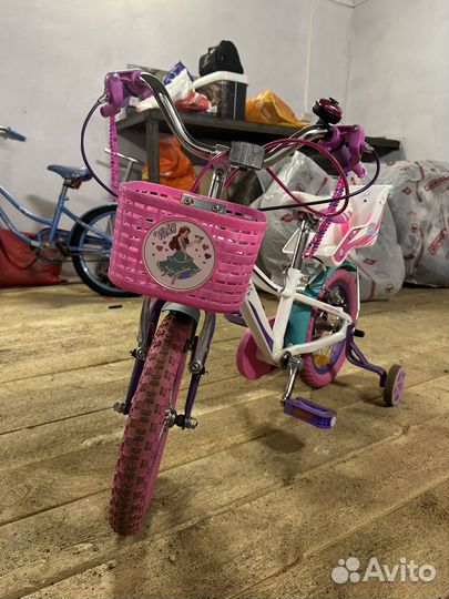 Детский велосипед четырехколесный