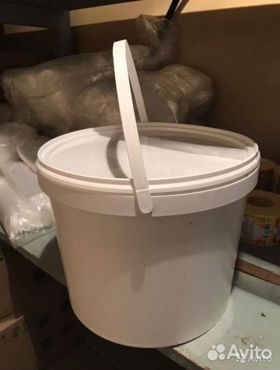 Ведра пластиковые с крышкой 12л