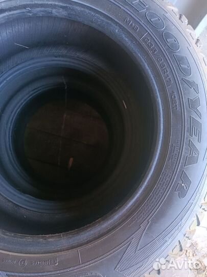 Goodyear Wrangler AT/SA 235/65 R17