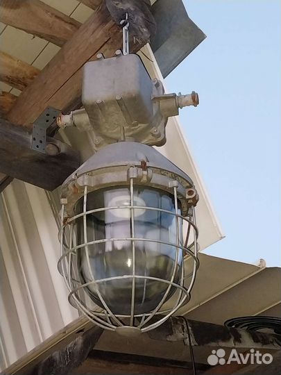 Фонарь уличный