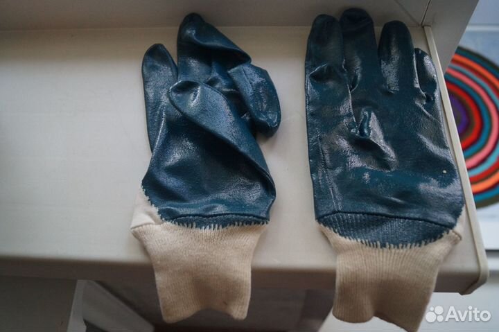 Перчатки прорезиненные