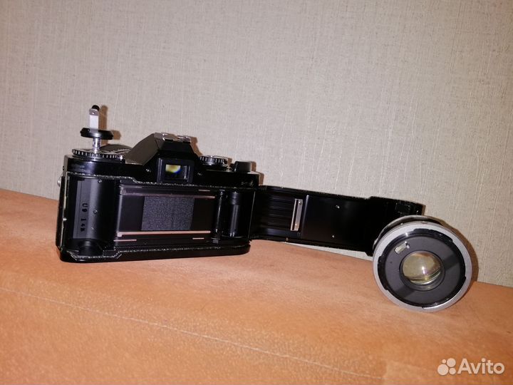 Пленочный фотоаппарат Canon Av 1