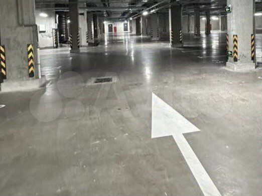 Машиноместо, 14 м²