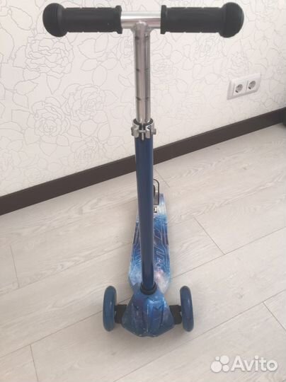Самокат детский трехколесный