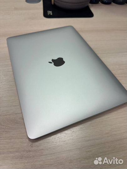 Ноутбук Macbook Air 13 A1932 (8/256GB) Retina