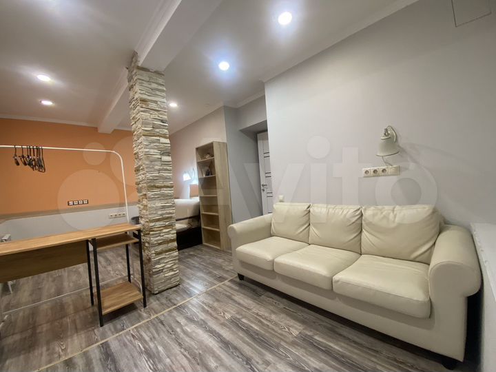 Комната 15 м² в 5-к., 1/2 эт.