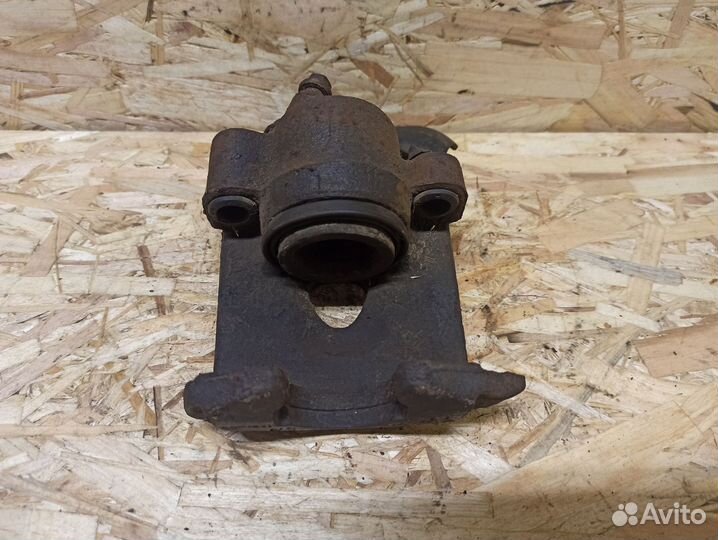 Суппорт левый Volkswagen Lupo, Polo 3, Arosa