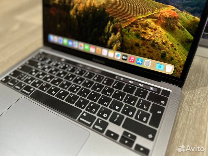 Идеальный Apple Macbook Pro 13 2020 M1 8/256