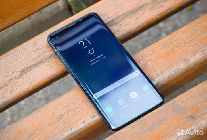 Samsung Galaxy S9, 4/64 ГБ