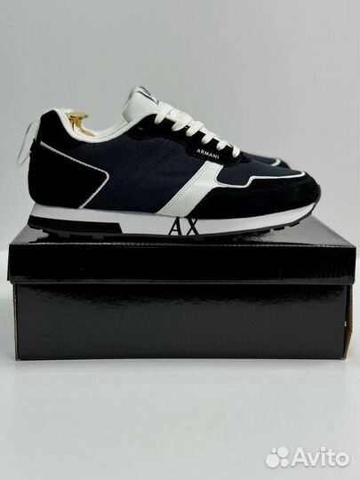 Кроссовки Armani удобные