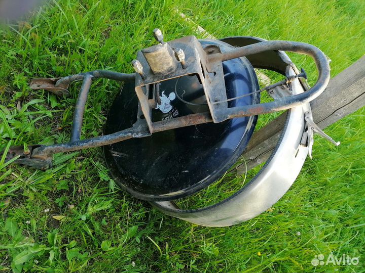 Калитка (кронштейн) запасного колеса Great Wall